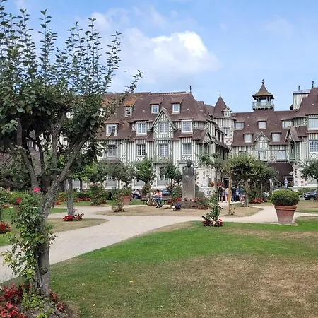 Centre Et Apartment